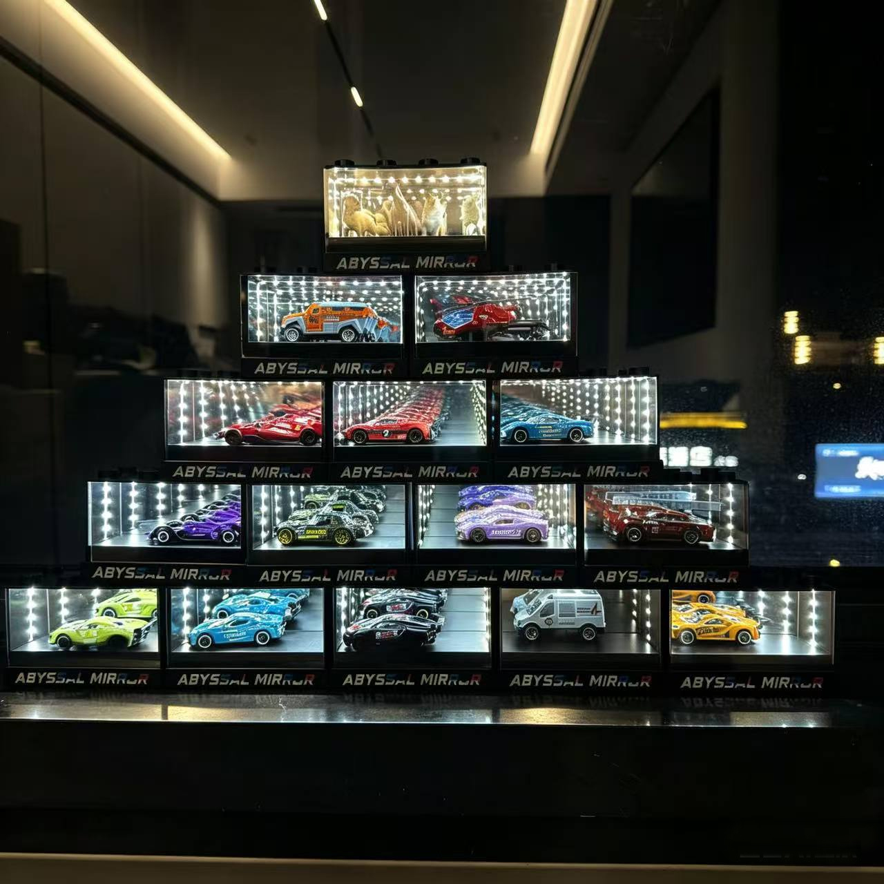 2026年新型車モデルディスプレイボックス、ディープミラー3 - Lighting Visual のレビューと価格