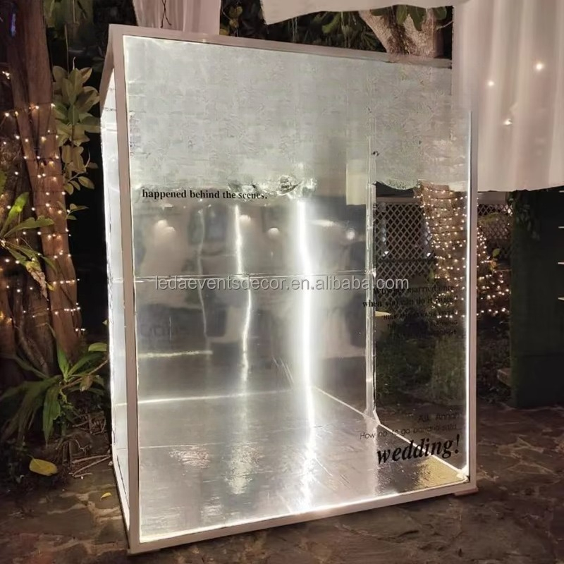 結婚式のメタルフレームフォトブース、LEDライト付きシルバー - Lighting And Decor Magazine のレビューと価格
