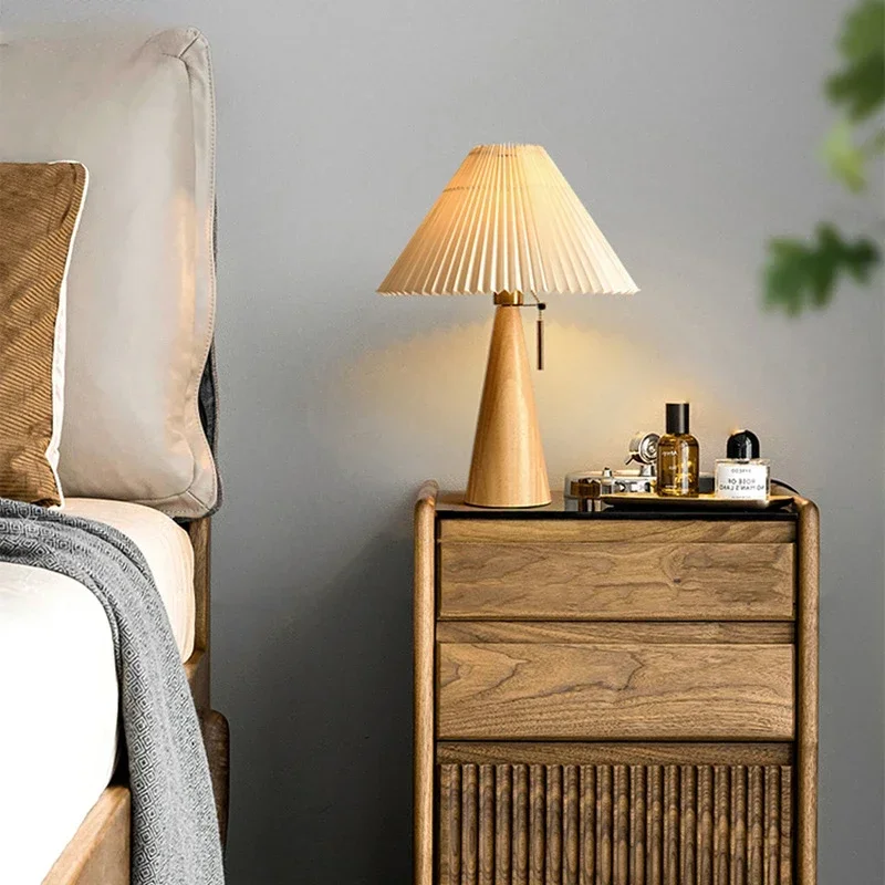 レトロプリーツテーブルランプ北欧無垢材ライト研究読書用寝室の - Lighting Decoration In Bedroom のレビューと価格
