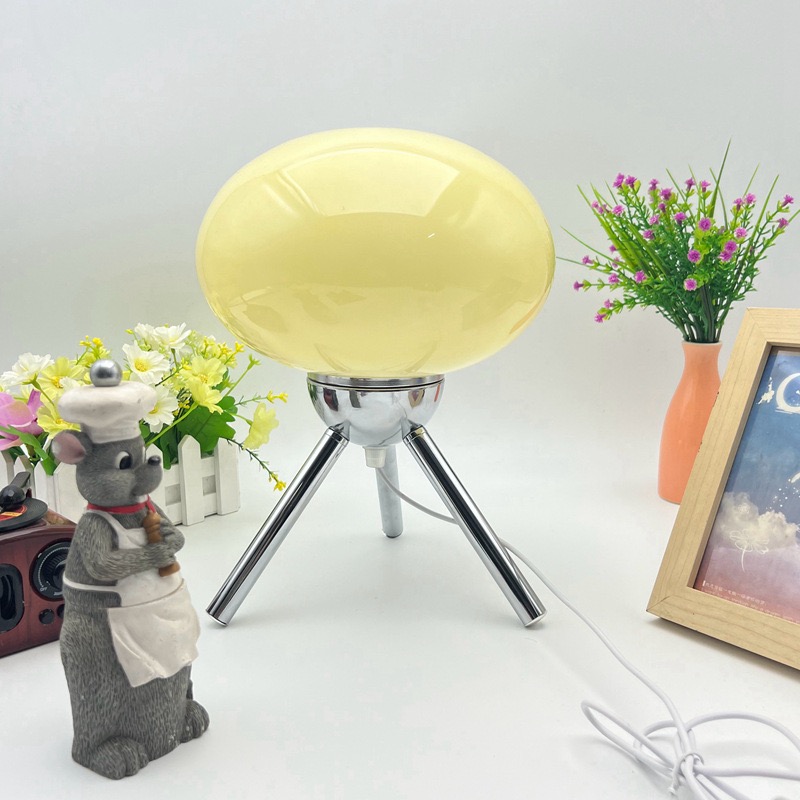バウハウス北欧風ガラス製マッシュルーム型RGBリモコン付きテ - Lighting Decoration In Bedroom のレビューと価格
